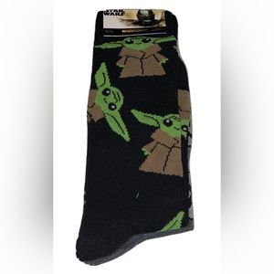 Star Wars Mandalorian Grogu Clone Trooper Crew Socks 2 Pair Men 6-12 Black Yoda